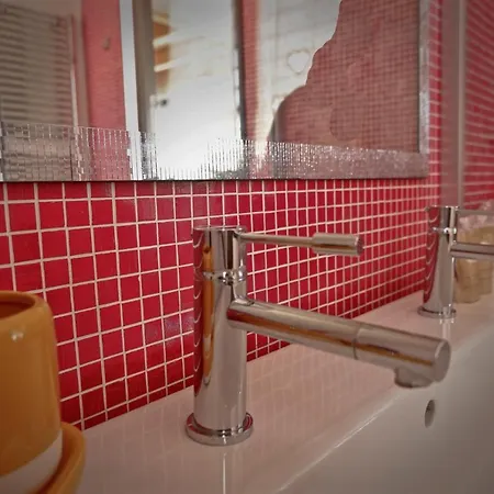 בית הארחה Thalassa 4*