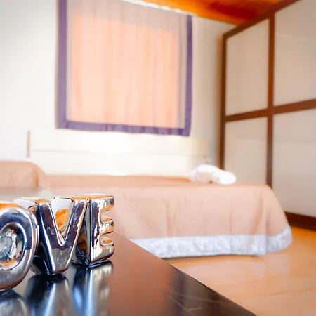 Thalassa בית הארחה 4*