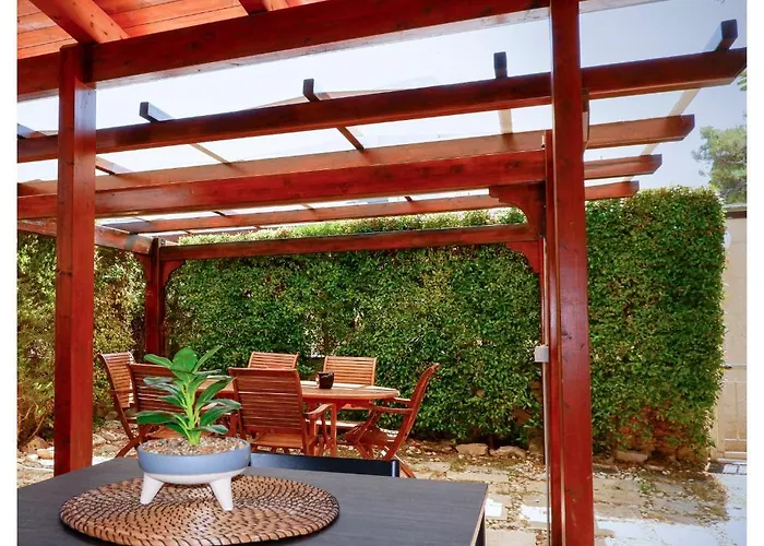 Thalassa Konukevi 4*